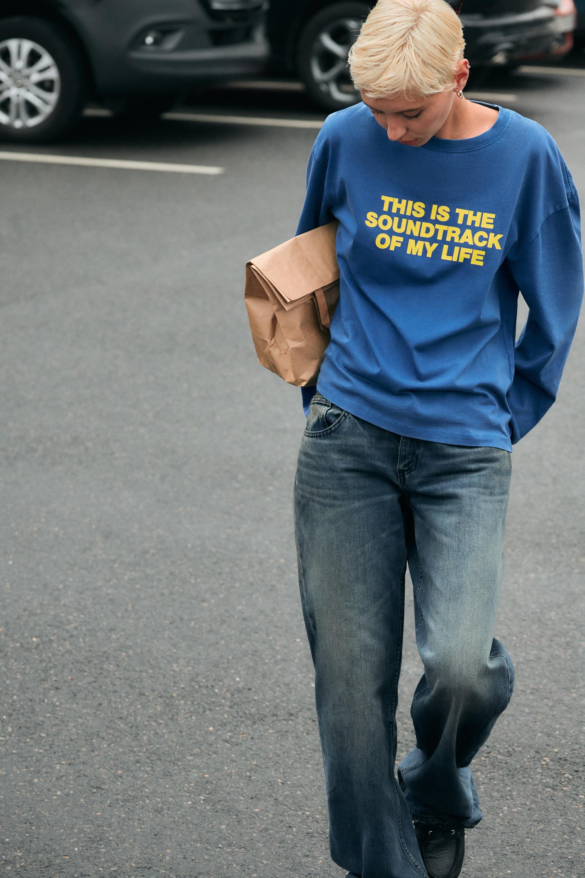 WASHED EFFECT TEXT T-SHIRT | Zara US