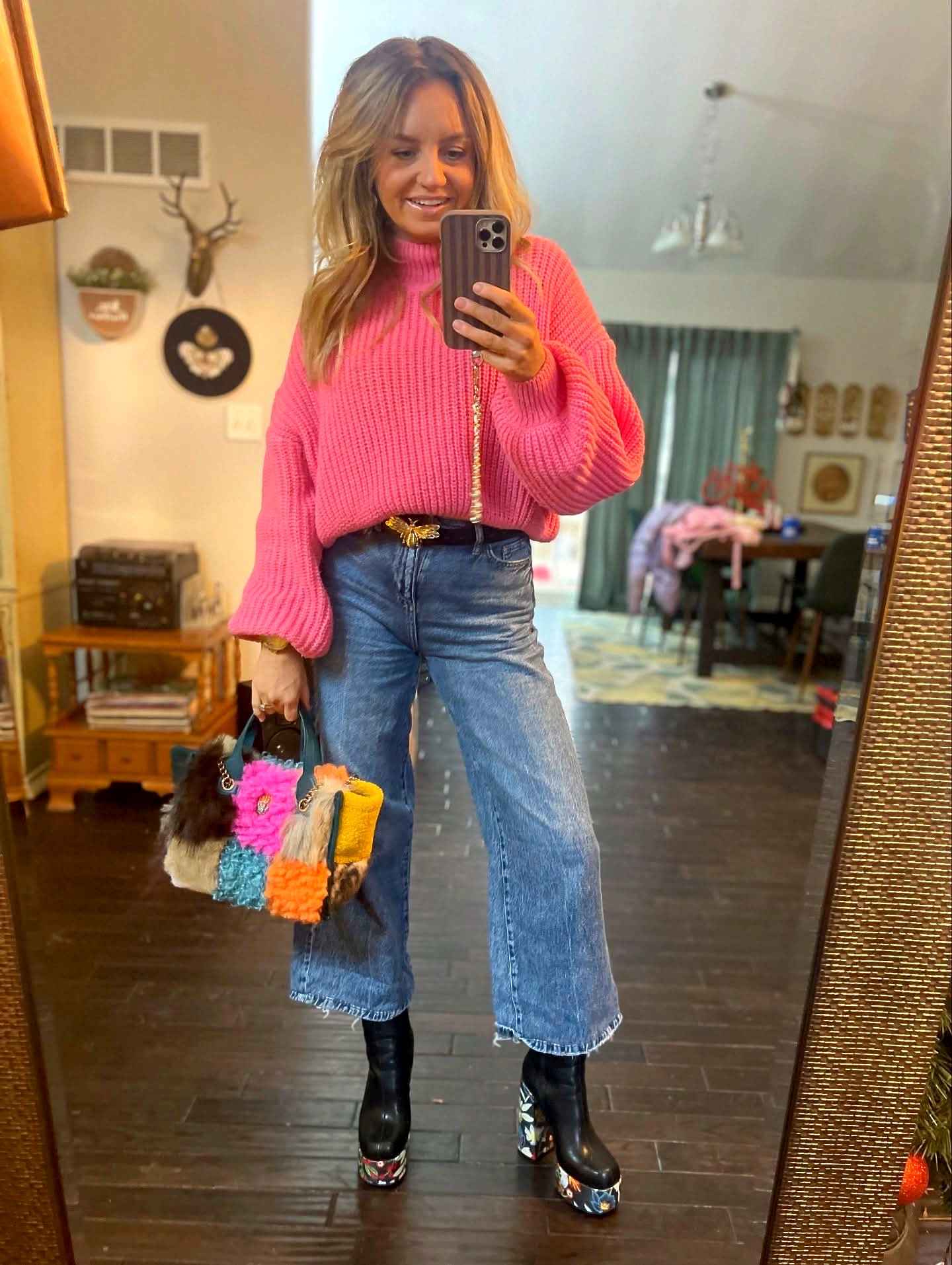 Cozy, colorful, and a little funky today 💕✨ Jeans are thrifted (the best finds always are!) and I paired them with my SHEIN sweater, belt, and boots. The real statement? This adorable Kurt Geiger bag that pulls the whole look together. Feeling cute, comfy, and creative!

#OOTD #ThriftedJeans #SHEINStyle KurtGeiger ColorfulOutfit FallFashion SecondhandStyle ThriftQueen OutfitInspo BoldStyle CozyVibes StatementPieces FashionFinds StyleDiary
