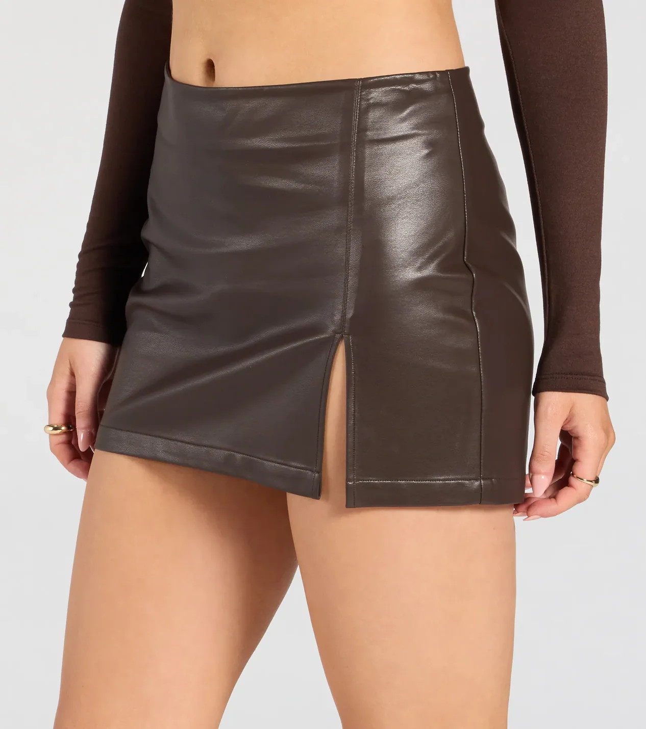 Made To Standout High-Rise Slit Mini Skirt | Windsor Stores