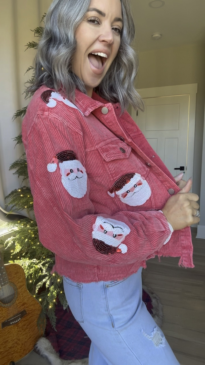 12 days of holiday outfits….day 3!!

What better way to OFFICIALLY kick off the Christmas season than with this cutie Santa jacket?!🎅🏻😍

#LTKSeasonal #LTKWatchNow #LTKHoliday