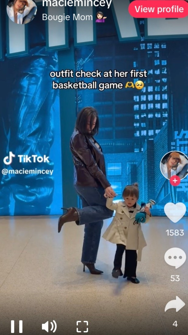 Basketball game fit 🏀 

#LTKgrwm #LTKmomlife #LTKootd