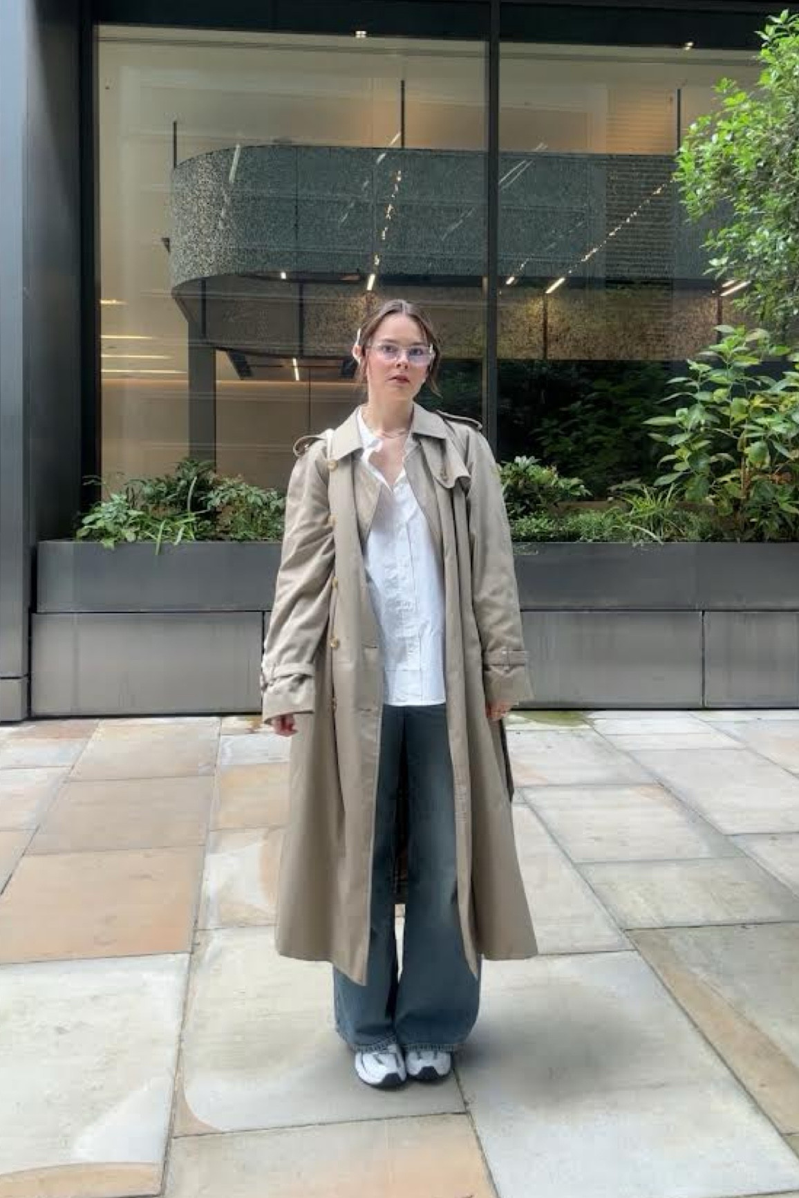 Burberry, Arket, Reformation, New balance, Alienina, Chimi, spring outfit, trench coat, white shirt, oversized shirt, wide leg jeans, knit bag, spring outfits

#LTKeurope #LTKstyletip #LTKspring