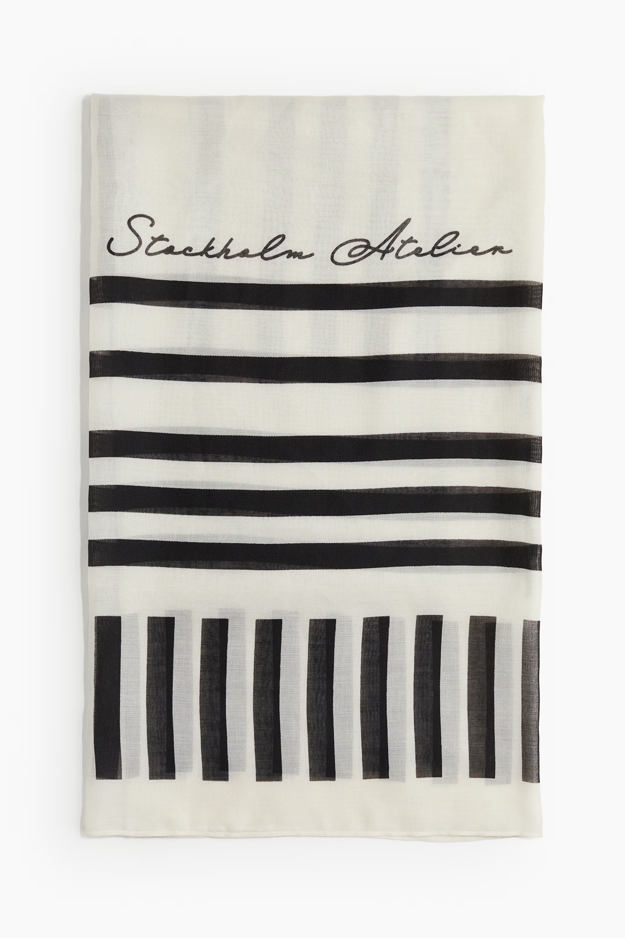 Printed blanket scarf | H&M (UK, MY, IN, SG, PH, TW, HK)