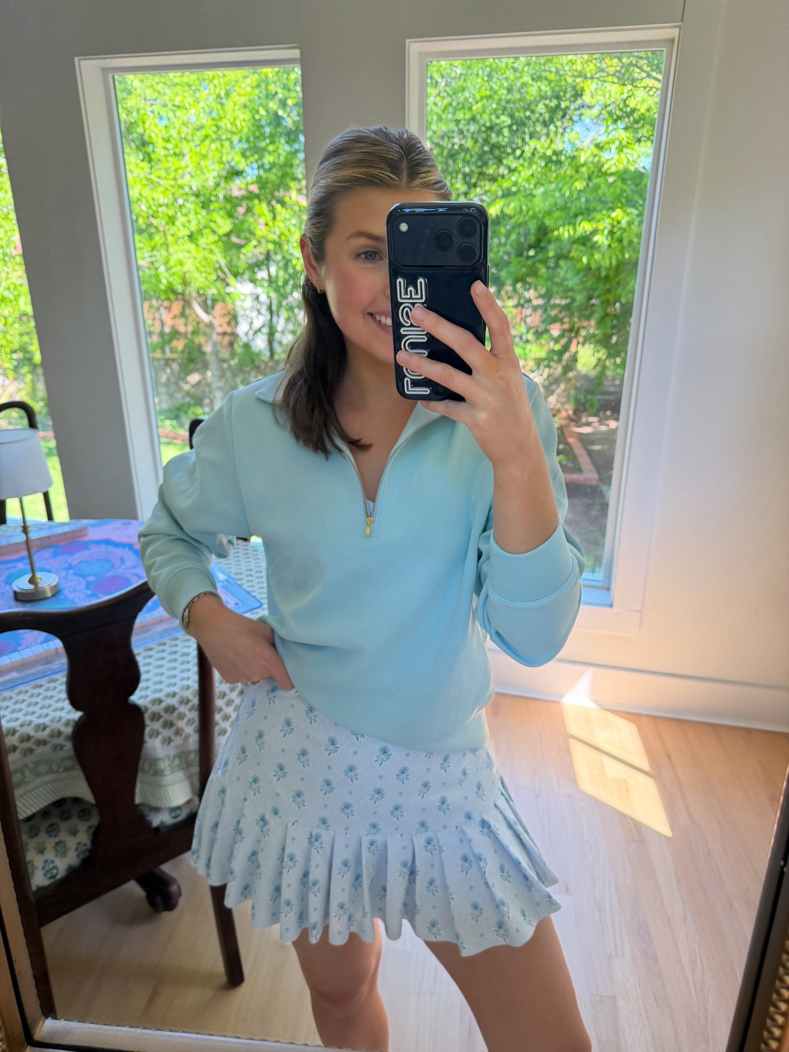 OOTD today! Wearing a S in everything! Code LOUISE15 