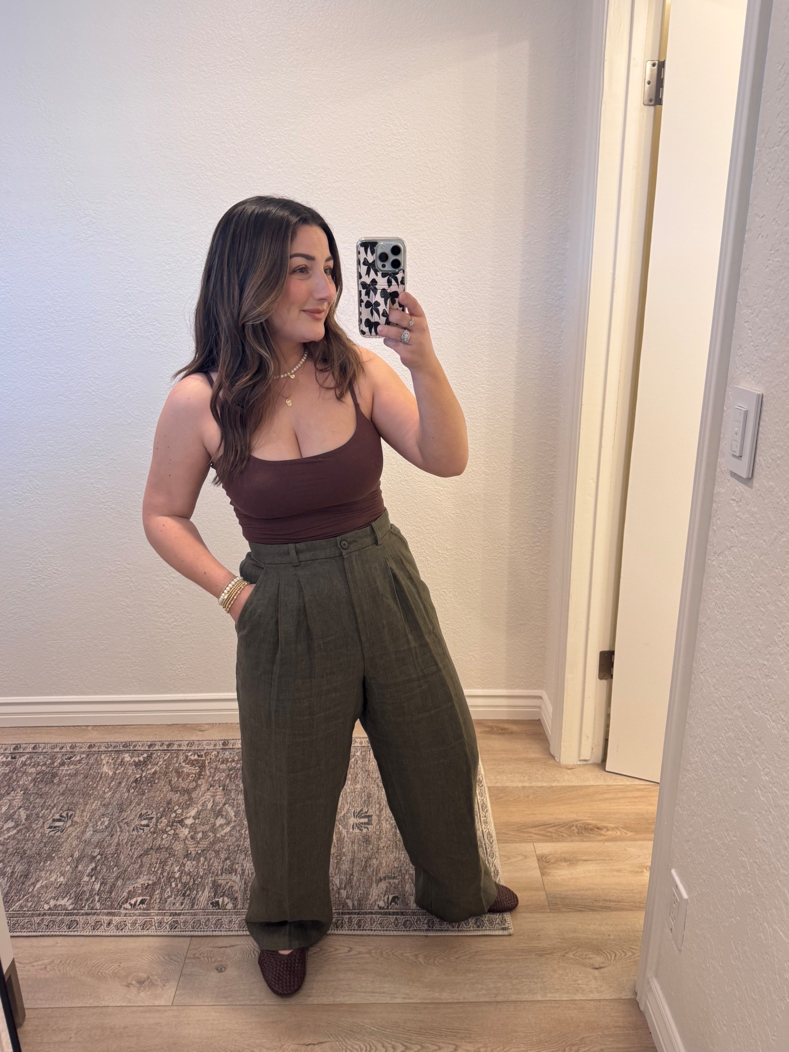 Linen trousers - petite friendly

Tank: so stretchy size small
Trousers: size 6 petite color spiced olive green
Jewelry: code Mimi15

Petite friendly fashion!! Spring break outfits, fashion must haves 

#LTKFindsUnder50 #LTKSeasonal #LTKStyleTip