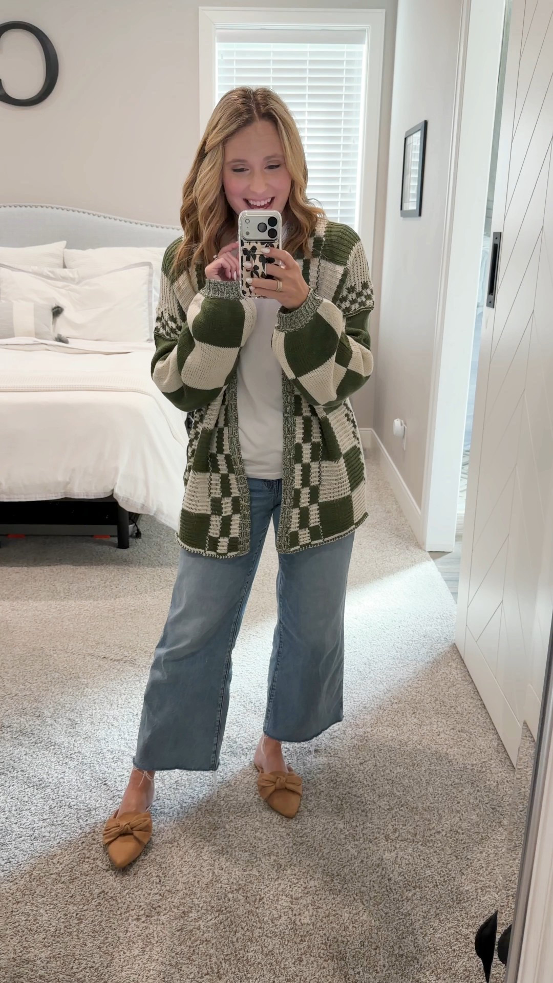 Showing you some green sweater options! Loving this green pattern cardigan! So cute and comfy!

#LTKHoliday #LTKSeasonal #LTKootd