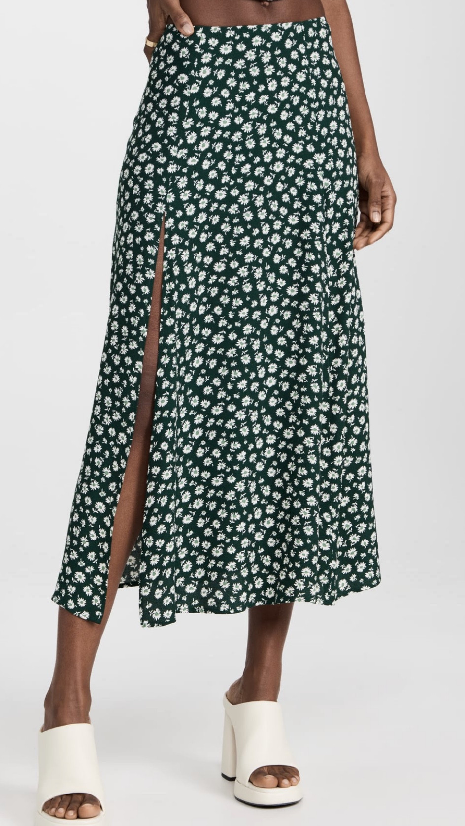 ZOE Skirt x Reformation 
#reformation #shopbopsale #resortstyle

#LTKFind #LTKstyletip #LTKtravel