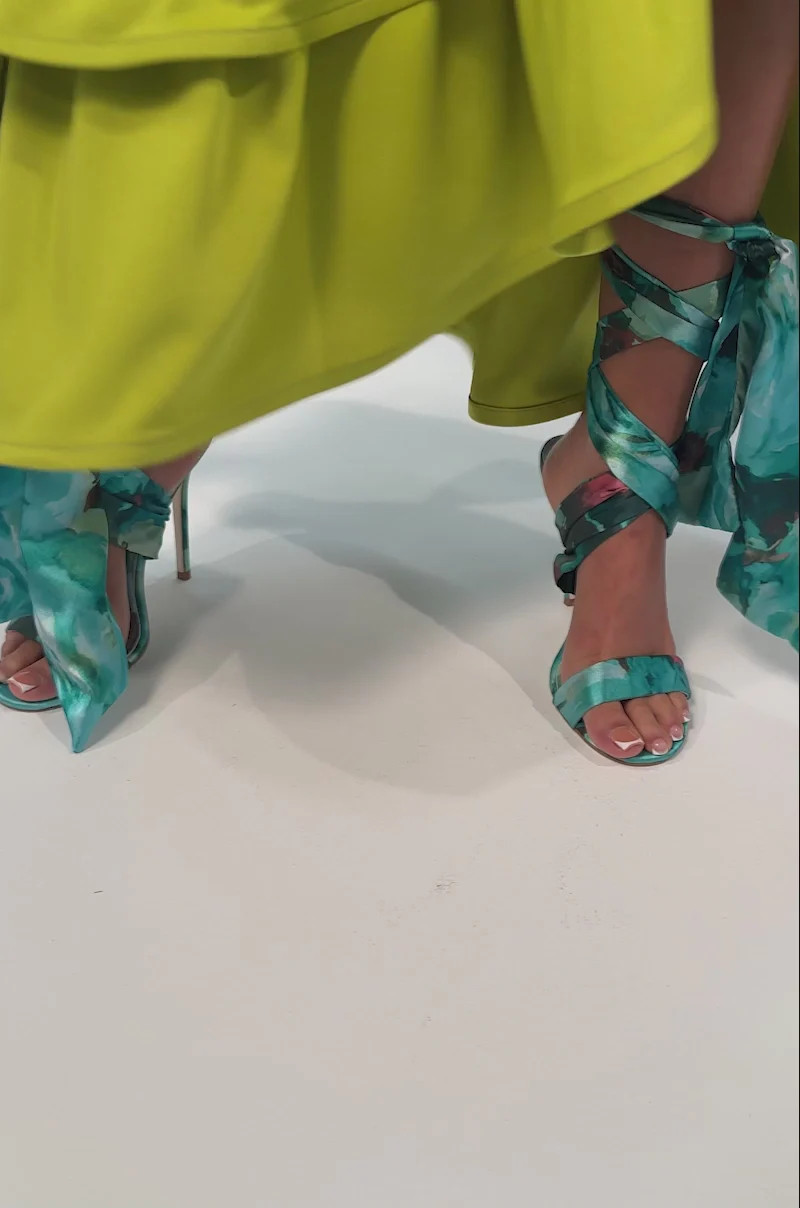 AZALEA WANG ELZON GREEN SATIN STRAPPY SANDAL | AKIRA