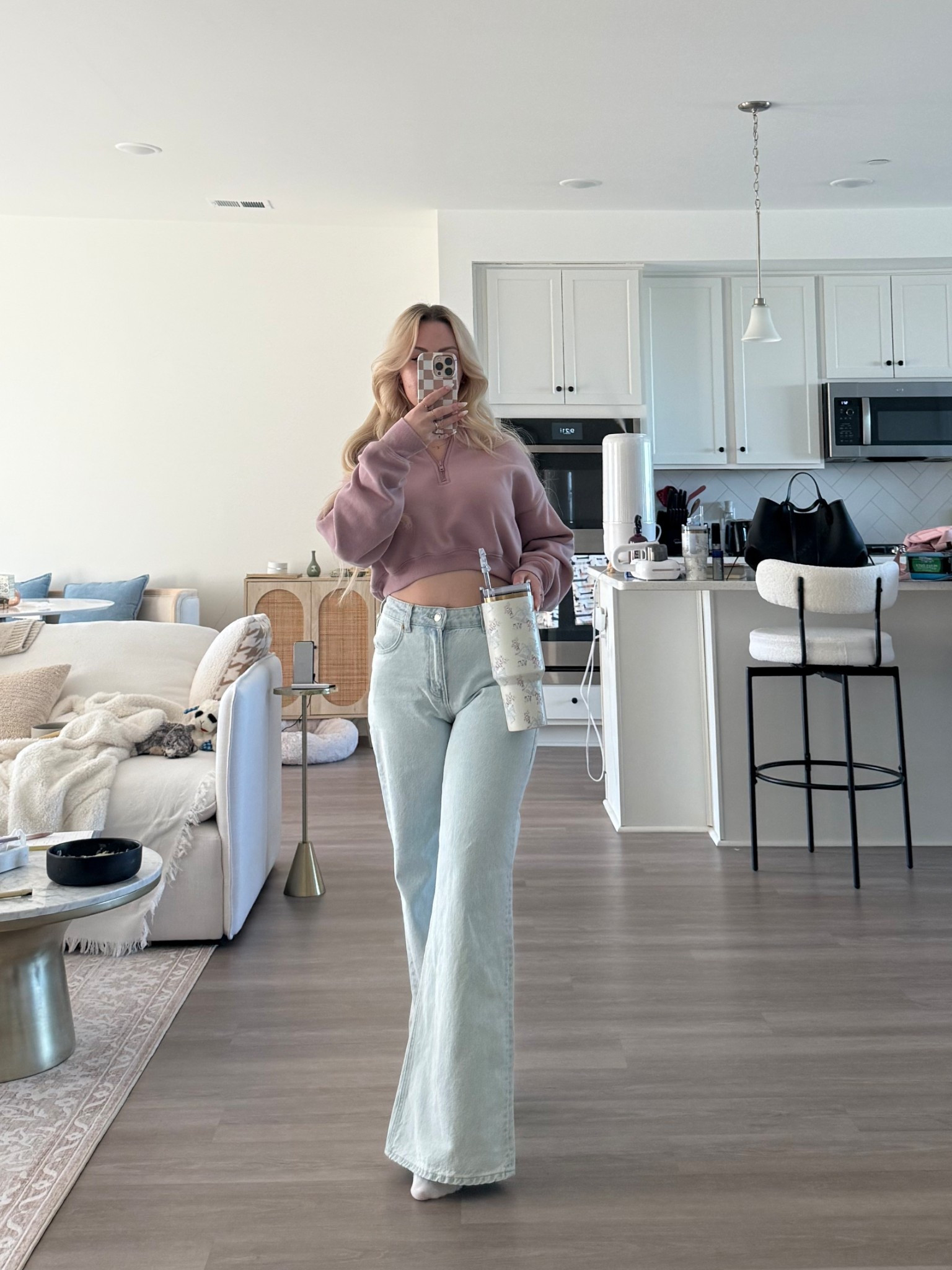 Are these H&M jeans giving Farrah in Charlie’s angels vibes? I hope so.


#hm #lightwashjeans #springstyle 

#LTKMidsize #LTKSaleAlert #LTKSpringSale