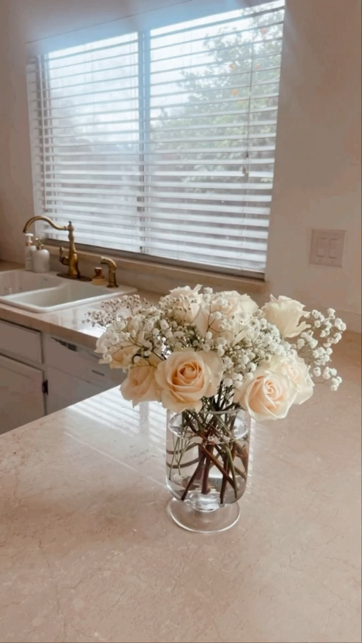 Spring Floral Arrangement 🌸 🌾 #floralarrangement #whiteroses #babybreath #ltkunder25 

#LTKSeasonal #LTKFind #LTKhome