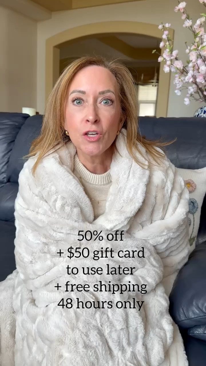 Run don’t walk, this is just that good! 

For the next 48 hours, Lola blankets have given me a code to pass along to you for 50% off plus a $50 gift card to use later, plus free shipping!

Code: POISEDPETITE50

￼

#LTKSaleAlert #LTKOver40 #LTKHome