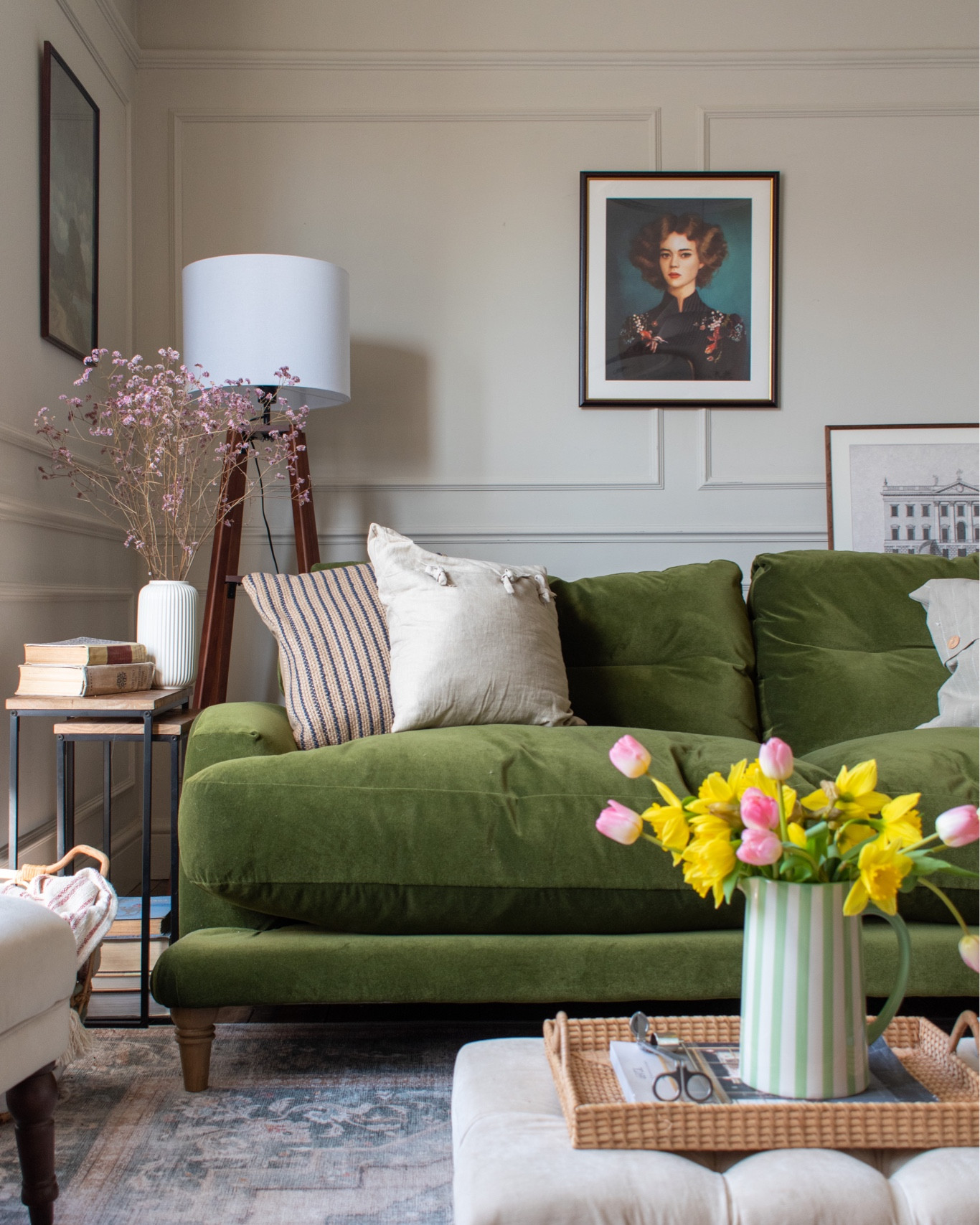 It’s the finishing touches, like cushions, rugs and art that make a house feel like home. 

#LTKhome #LTKeurope #LTKFind