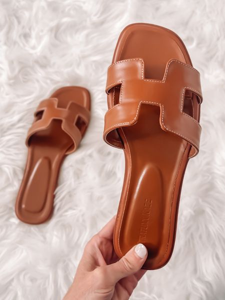 ⭐️ Amazon sandals / Look for less / Similar to a $700 pair! 



#LTKfindsunder50 #LTKshoecrush #LTKSeasonal