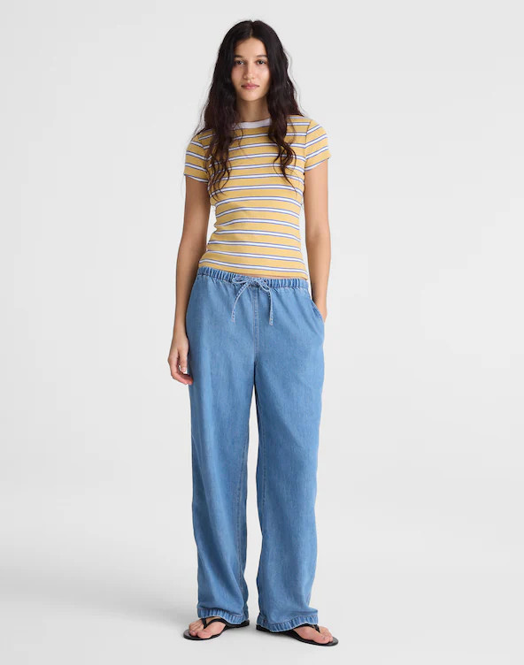 The '90s Crewneck Tee in Compact Cotton | Madewell