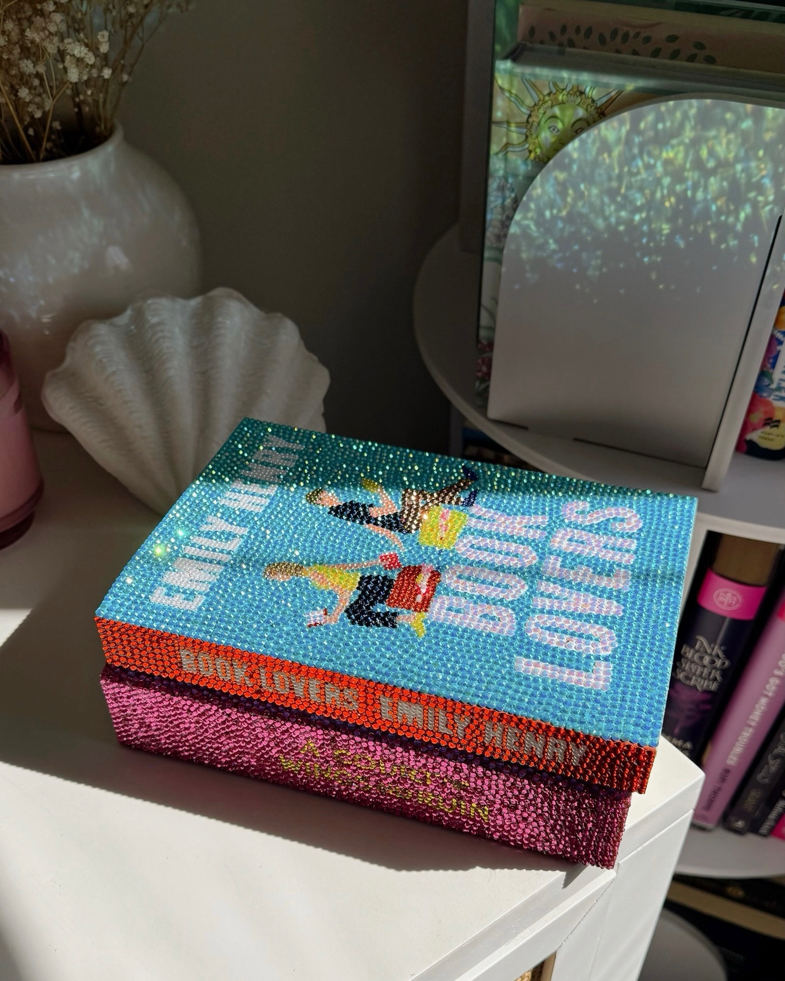 Bedazzled book tutorial

Book bedazzle, acotar, book aesthetic, book lover, crafts, craft ideas, crafty, craft aesthetic, craft inspo, craft tutorial, diamond art, rhinestone covered books, gem covered books, how to bedazzle books, how to bedazzle, bookish, bookshelf

#LTKHome #LTKSeasonal #LTKFindsUnder100