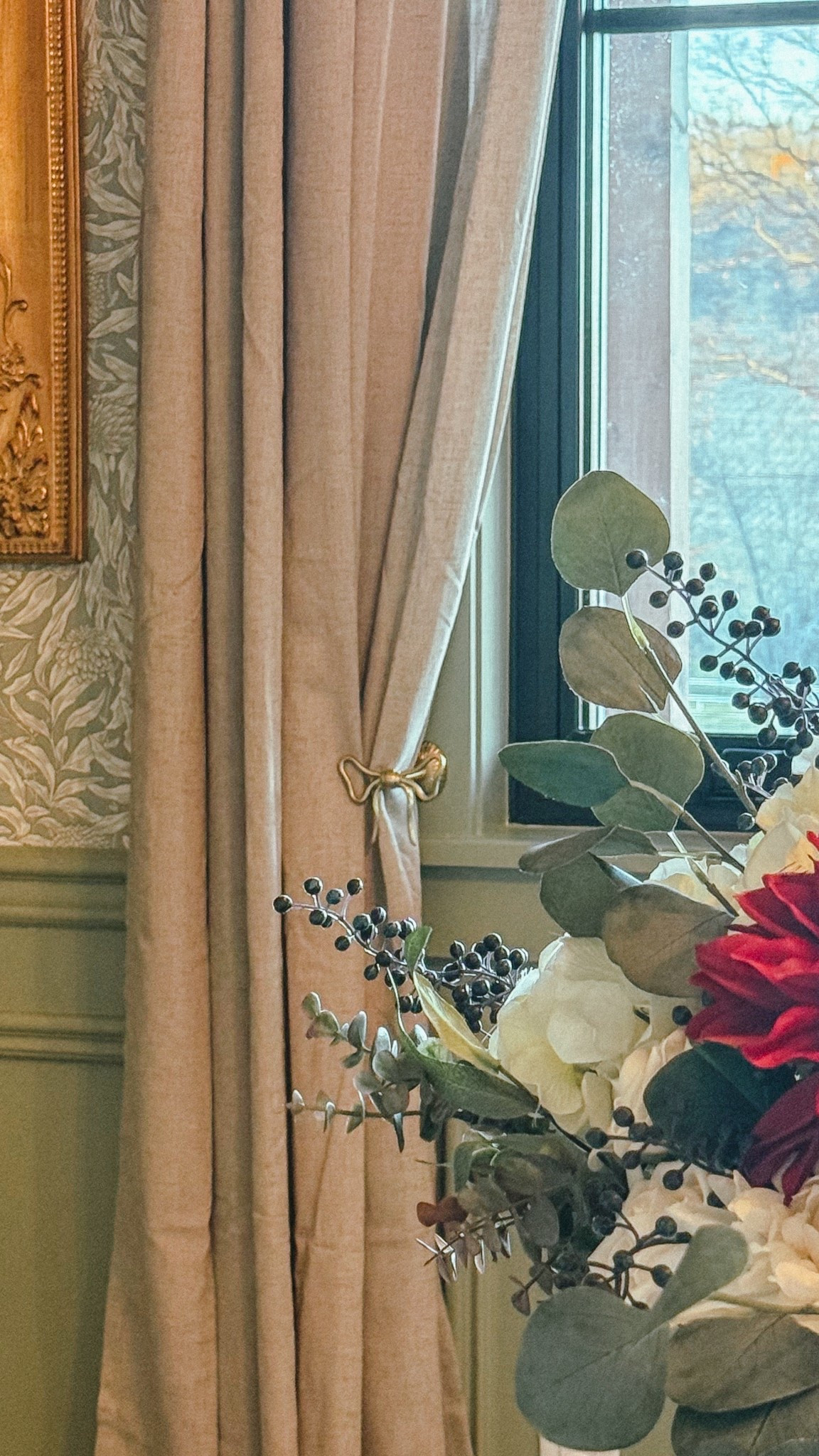 Little details are what make your home reflect you. 

#LTKSeasonal #LTKstorytime #LTKHome