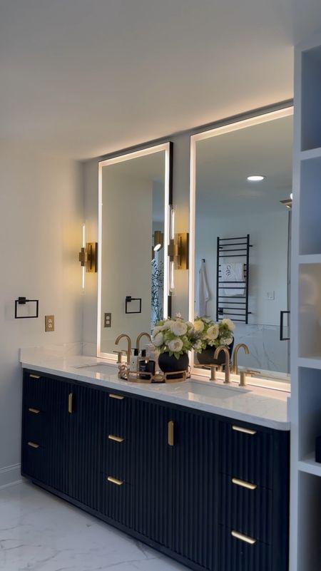 Modern Bathroom vanity and Wall sconces on SALE! #bathroomdecor #lightfixtures

#LTKHome #LTKSaleAlert #LTKSeasonal
