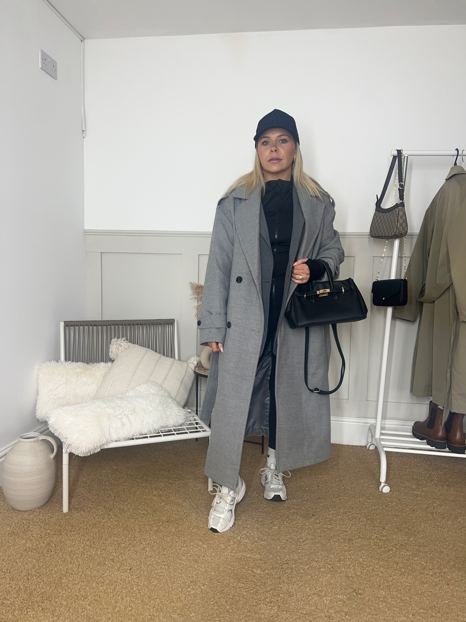 Casual outfits 🖤

#LTKover40 #LTKstyletip #LTKSeasonal