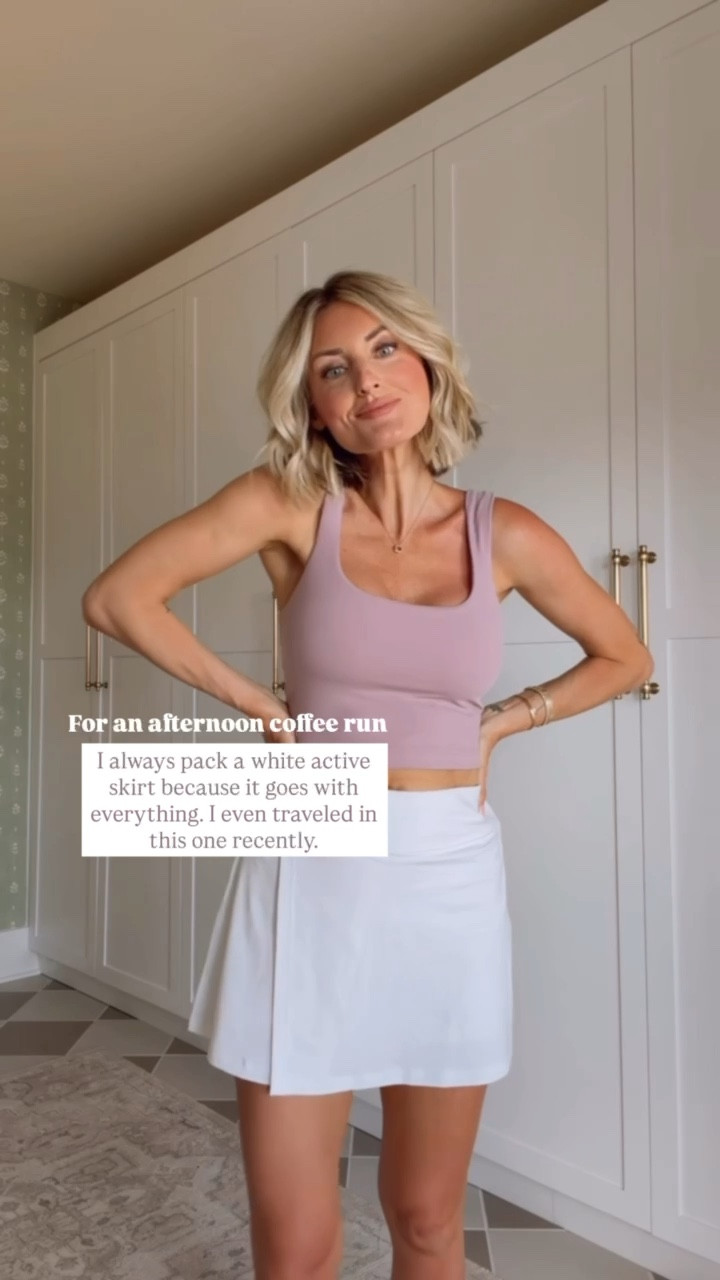 These active pieces are so good 👏🏼 love this color for spring! Wearing S.

Loverly Grey, Athleta, activewear, athleisure 

#LTKSeasonal #LTKootd #LTKActive