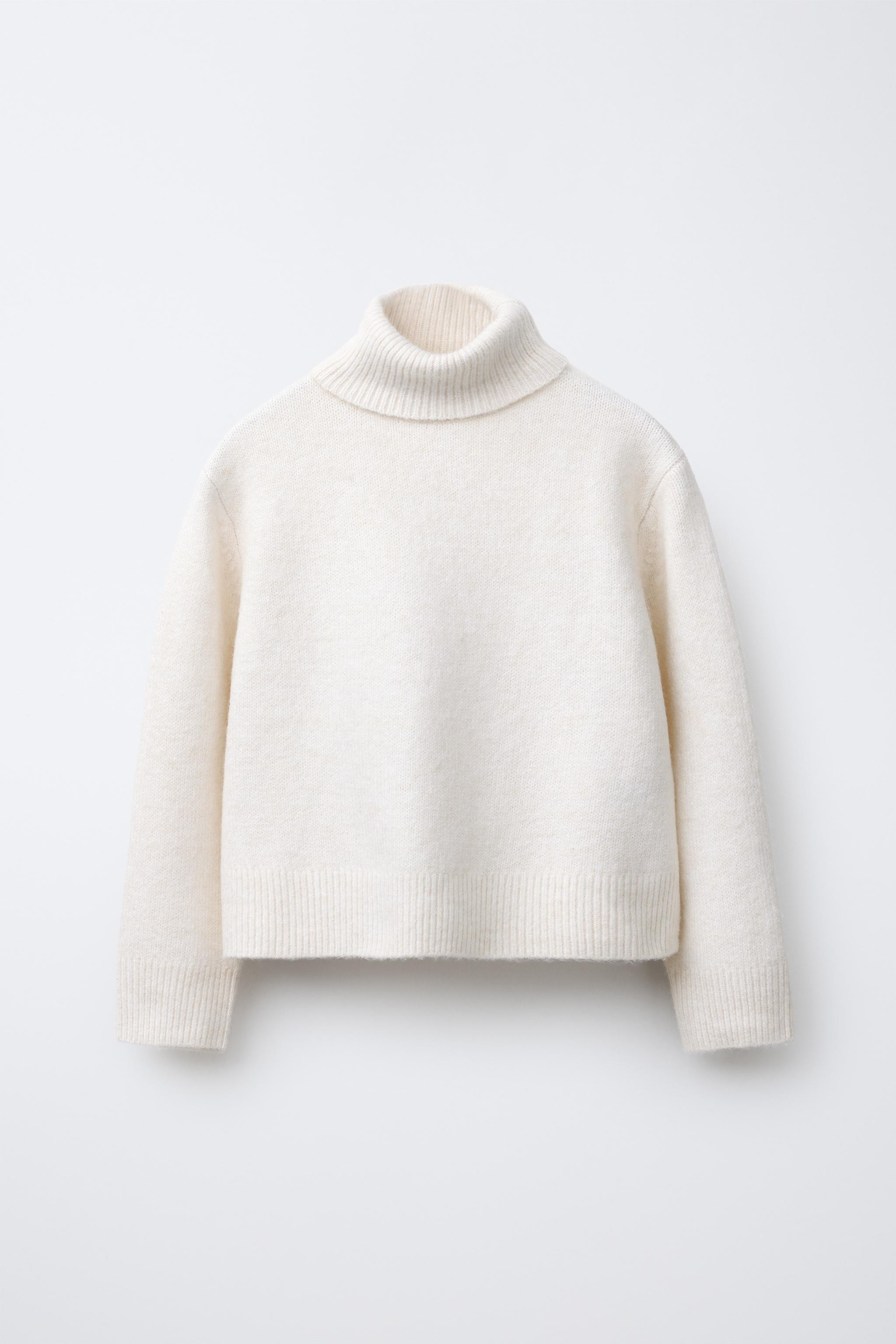 PLAIN KNIT TURTLENECK SWEATER | Zara US