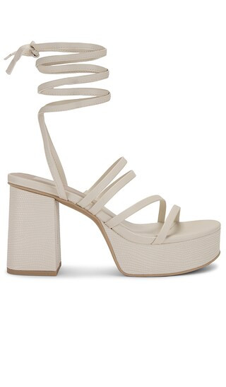 Dolce Vita Barbs Sandal in Ivory. - size 9 | Revolve Clothing (Global)