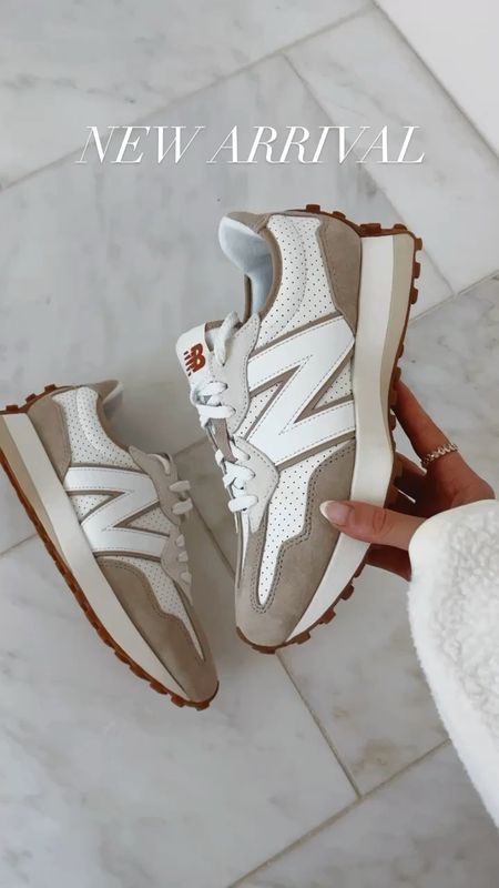 New balance 327 sneakers -love this color for fall!