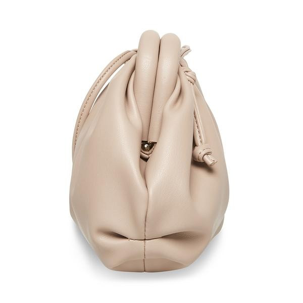 BNIKKI TAUPE 

  @media (min-width: 20em){
    .adaptive-badge {
      display: inline-block;
   ... | Steve Madden (US)