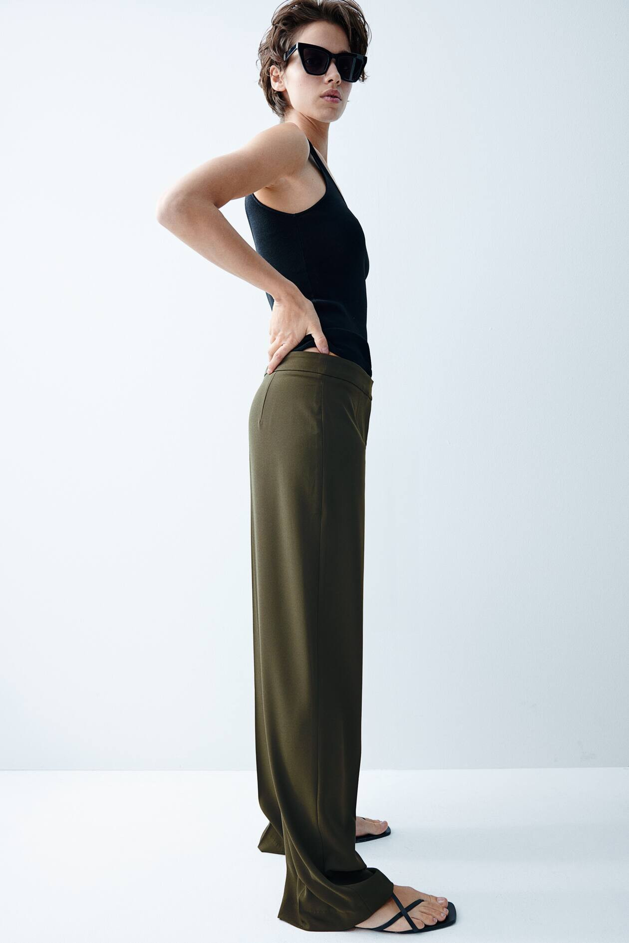 Wide trousers | H&M (UK, MY, IN, SG, PH, TW, HK)