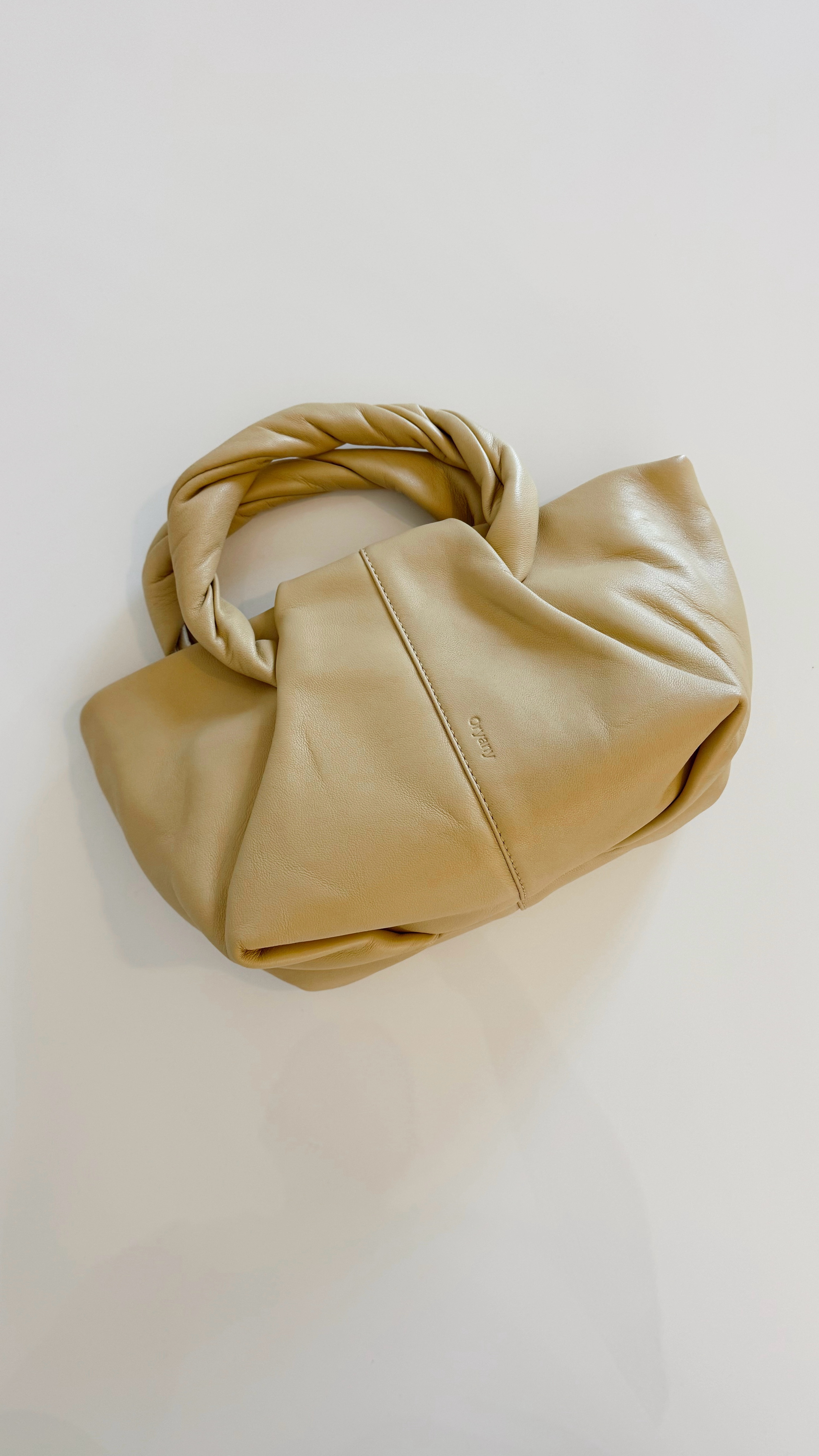 Here’s a better look at the bag! So so pretty and comes with a strap to wear as a shoulder bag. On major sale today!

Spring handbag, clutch, accent bag, spring purse, vacation outfit, vacation accessory, spring break style, yellow bag

#LTKSaleAlert #LTKWatchNow #LTKItBag