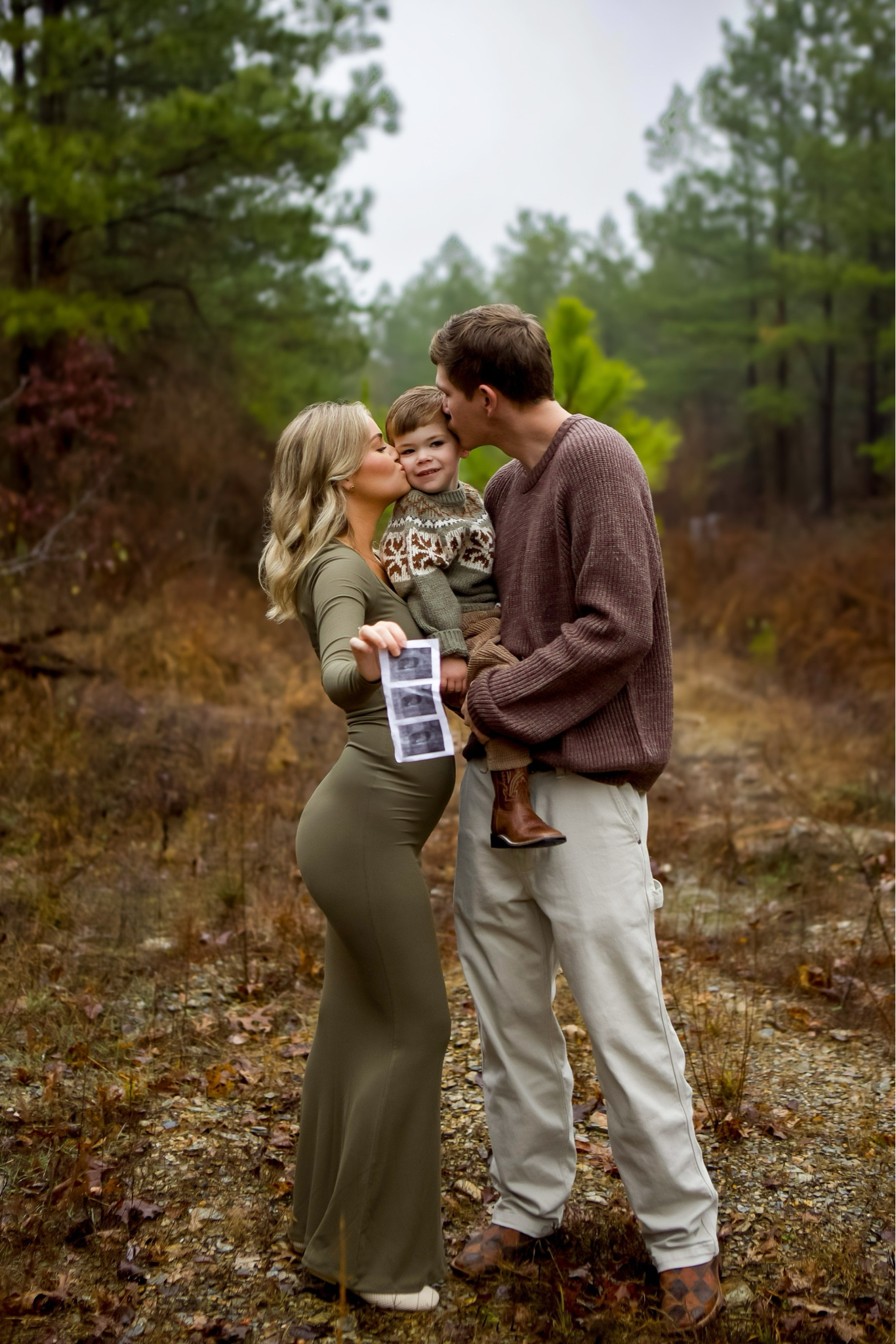 Pregnancy reveal outfits 💙 Nolan’s outfit is from Zara 

#LTKBump #LTKKids #LTKBaby