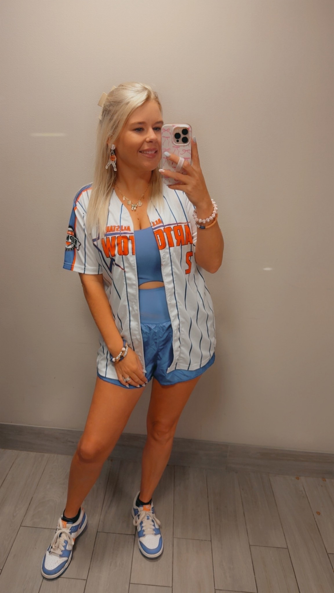 Baseball outfit 🧡💙