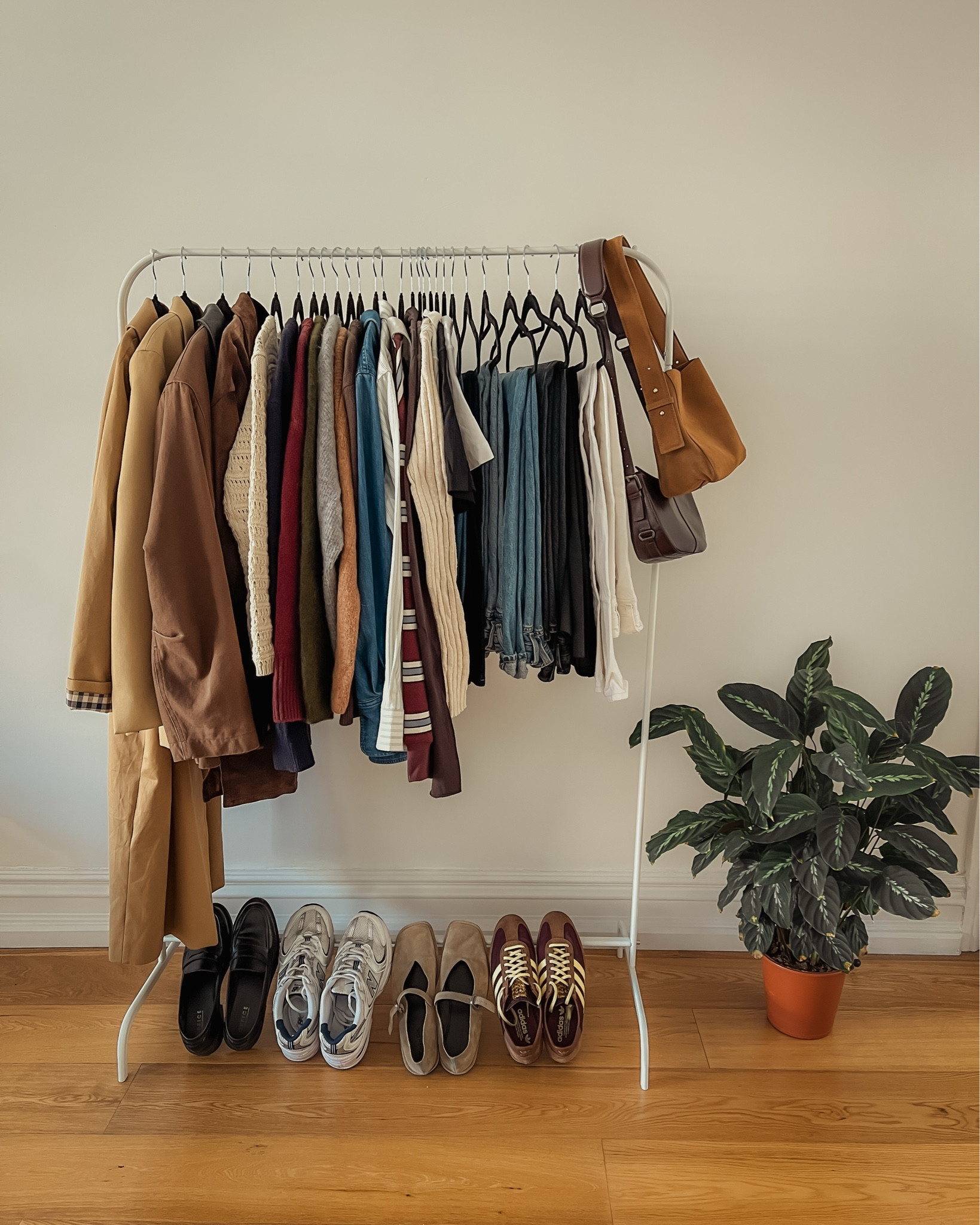 Spring 2025 Capsule Wardrobe-30 items for a classic casual style ❤️🌸


#LTKspring #LTKstyletip #LTKuk