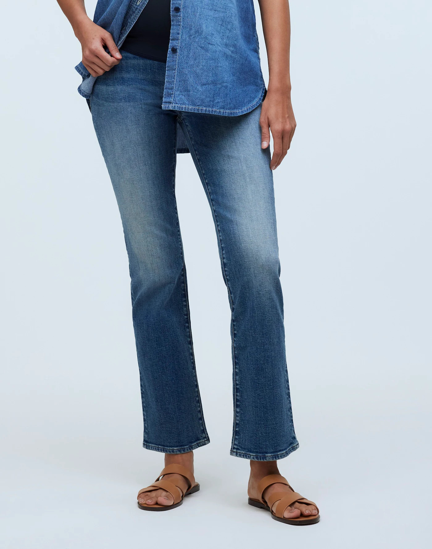 Petite Maternity Over-the-Belly Kick Out Crop Jeans in Oneida Wash | Madewell