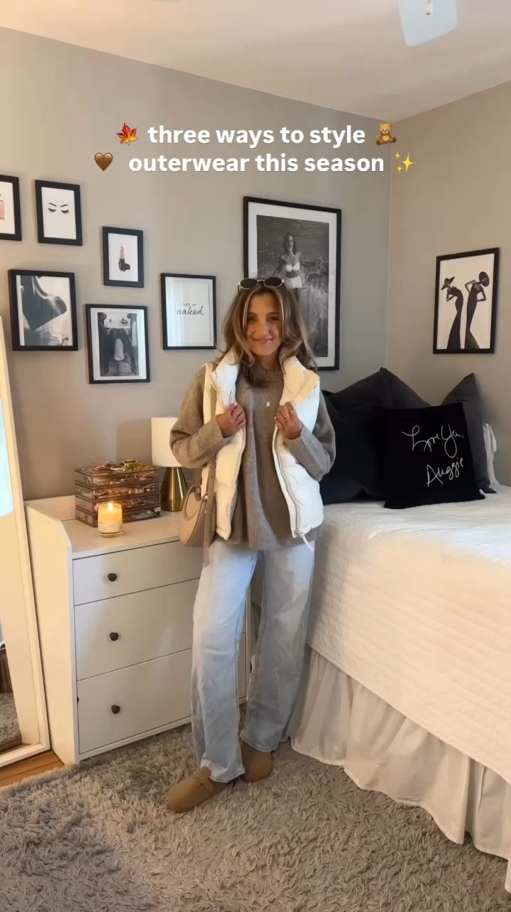 can you believe these outerwear pieces are from @americaneagle ?! 3 pieces you need in your fall closet all on sale!  🧡🧥🍁 #aejeans #aepartner 

comment JACKET and I’ll DM you the links to shop these looks, also on my LTK! #ltkit 
