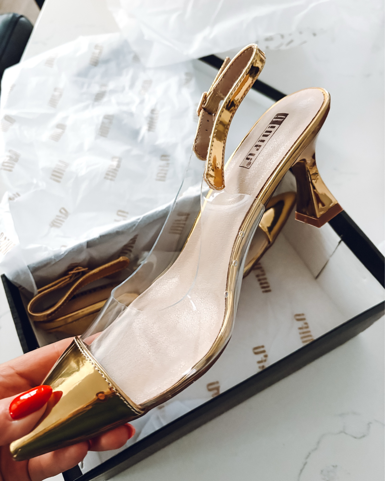 loving these gold heels! perfect for Christmas and New Years parties or festivities! unique and pretty + a low heel so they’re more comfortable! I sized up half and am very glad I did! they do come in other colors!

| womens heels | gold heels | amazon fashion | New Year’s Eve heels | Christmas party outfit heels 

#LTKHoliday #LTKSeasonal #LTKWedding