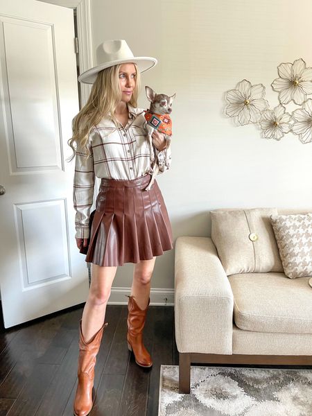 Giddy up!

Fall outfit, western, dog bandana, faux leather skirt, plaid button down, western boots

#LTKunder50 #LTKstyletip #LTKSeasonal
