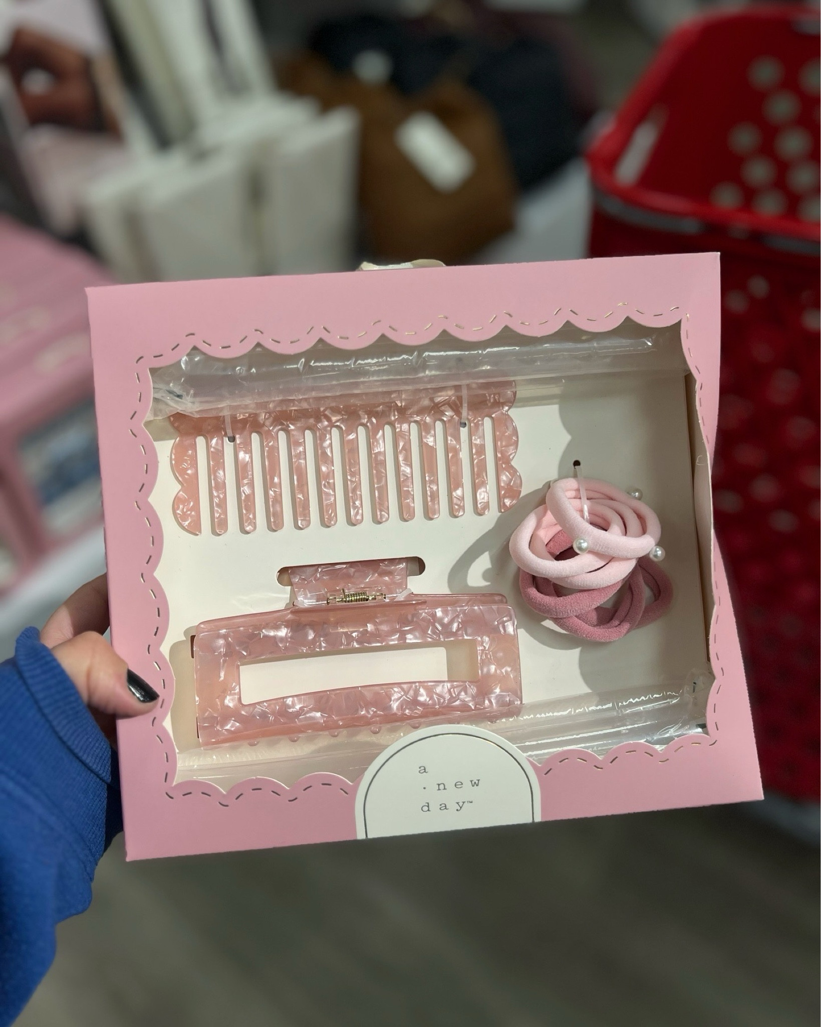 Women's Comb, Hair Ties and Claw Hair Clip Set 8pc - A New Day™

#LTKHoliday #LTKBeauty #LTKGiftGuide