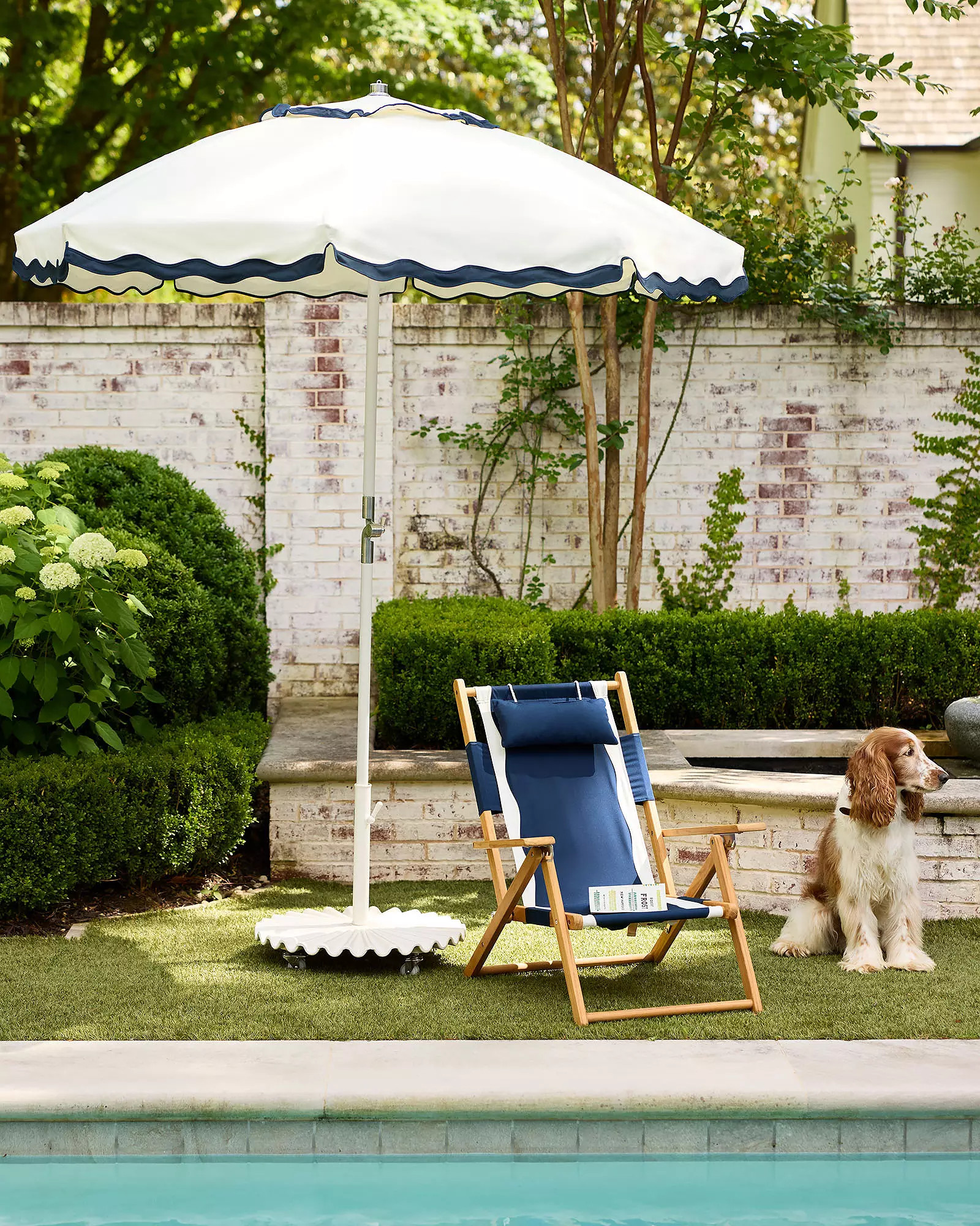 Wave Club Umbrella | Serena and Lily