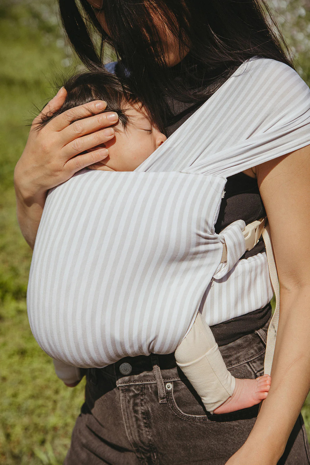 Swan - Aerial Newborn Buckle Wrap | Wildbird