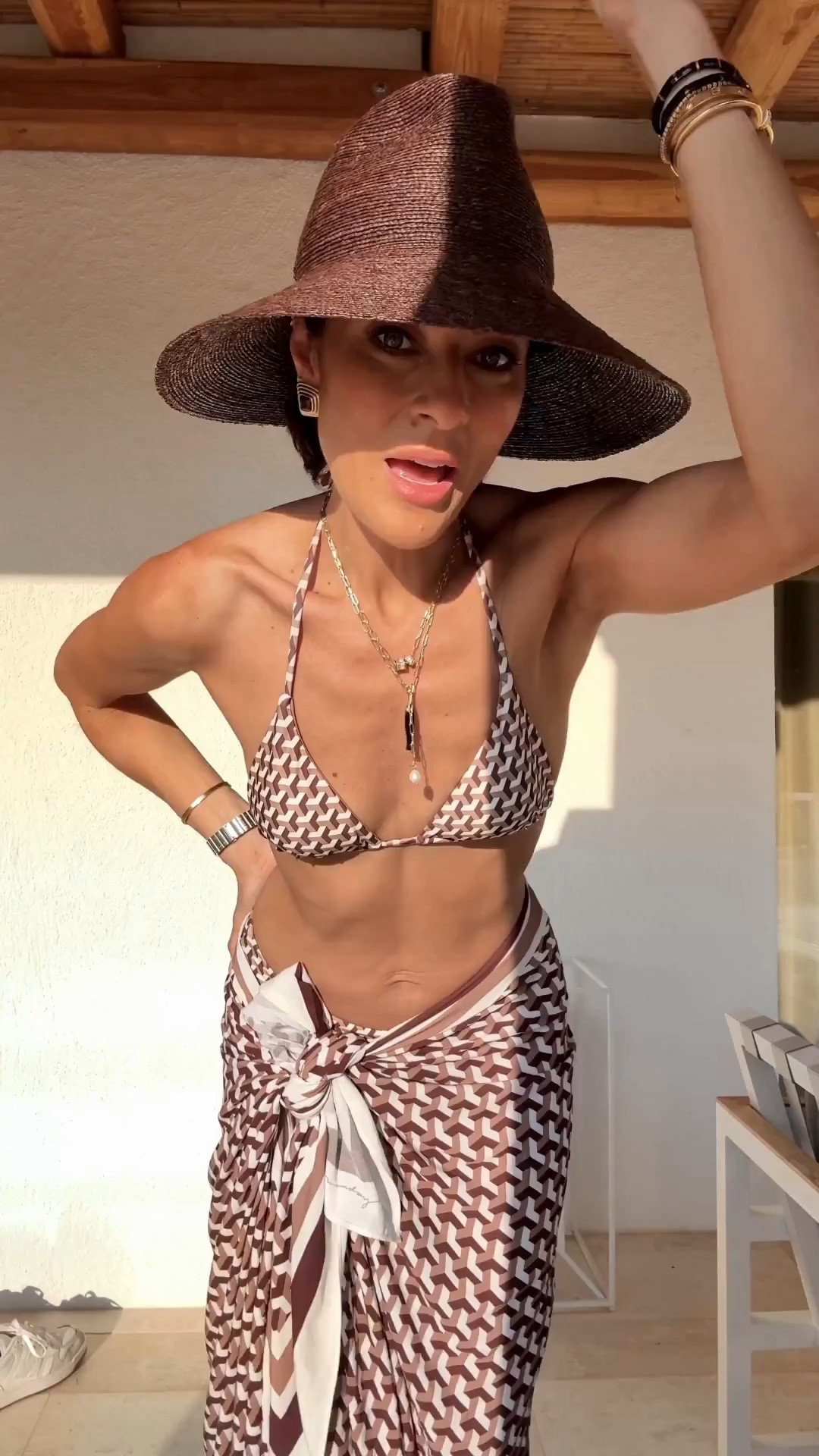 This brand is my new obsession, I love that you can choose a the style you love for any body type! My exact is the “Tamara bottom size small & Palma Triangle Top Size Petite” but you can also opt for more or less coverage 😘





Swimwear, bikini, resort, poolside 

#LTKSeasonal #LTKSwim