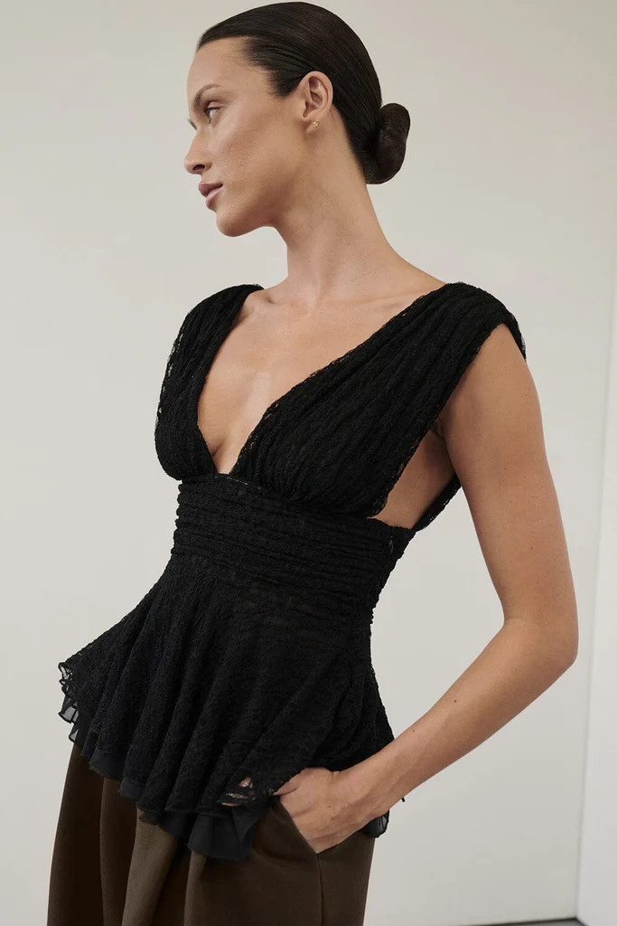 LIZZIE BLACK LACE PEPLUM TOP | DISSH