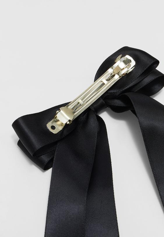 Double sateen bow | Stradivarius (UK)