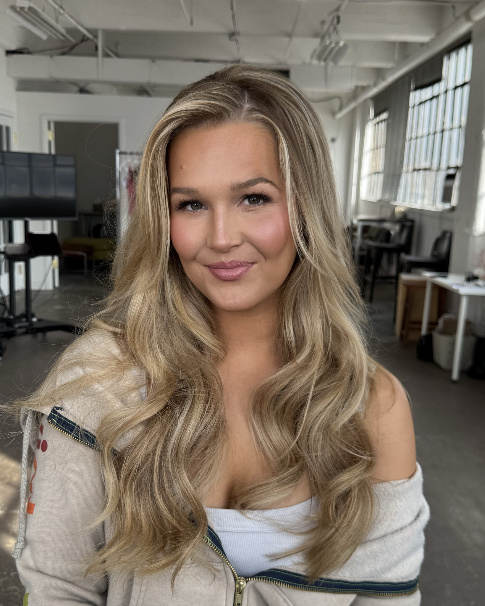 Makeup lineup on this beauty! 

#LTKBeauty #LTKgrwm #LTKWorkwear