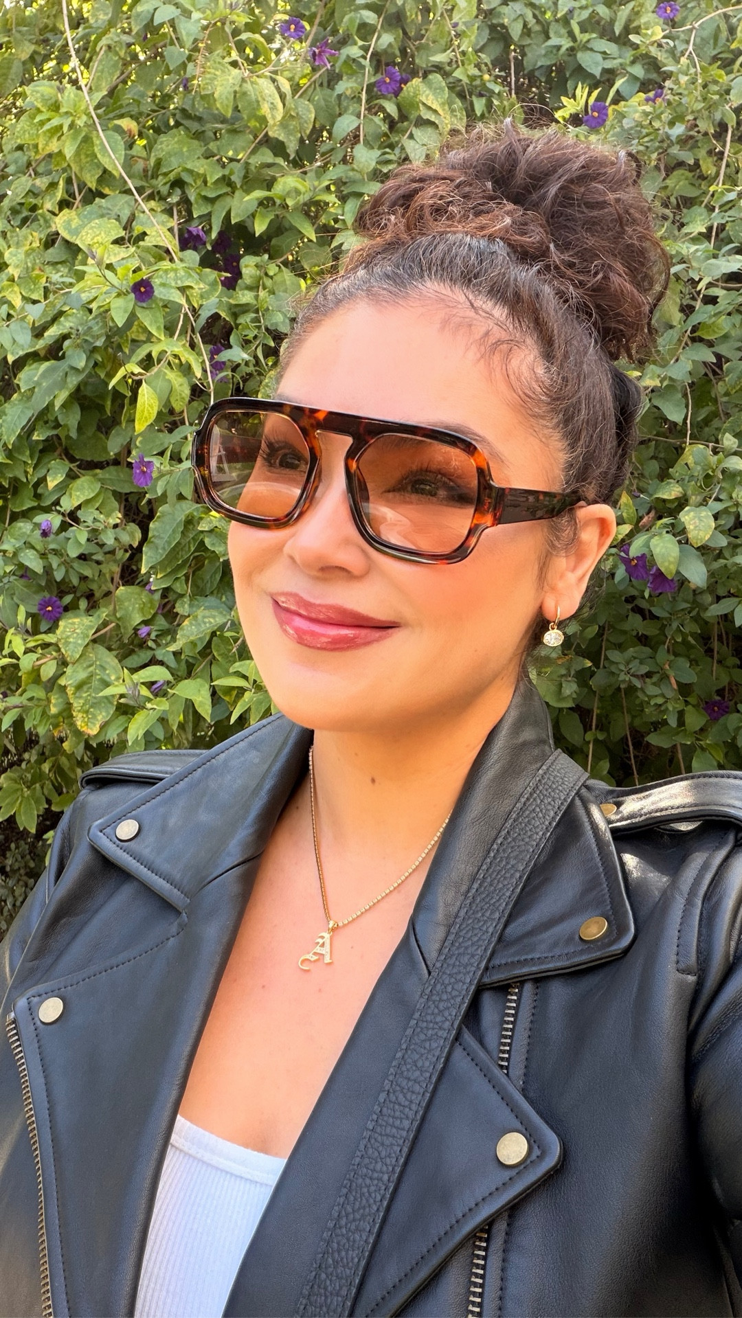 Today’s outfit is all about the JEWELS ✨

My ring stack from @ahavajewels’ NO SAINTS collection is what dreams are made of — luxe, timeless, and made to actually last. You know I love pieces that can keep up with real life… these are waterproof, tarnish-resistant, and give that everyday gold glow without the luxury price tag.

I paired them with black barrel jeans (Amazon find!), a ribbed tank, and a buttery soft leather jacket that looks $$$ but is under $200. Finished the look with Audrey-inspired ballet flats and a chic crossbody.

Because effortless elegance isn’t about spending more — it’s about choosing pieces that shine with you every day. 

#LTKgrwm #LTKootd #LTKOver40