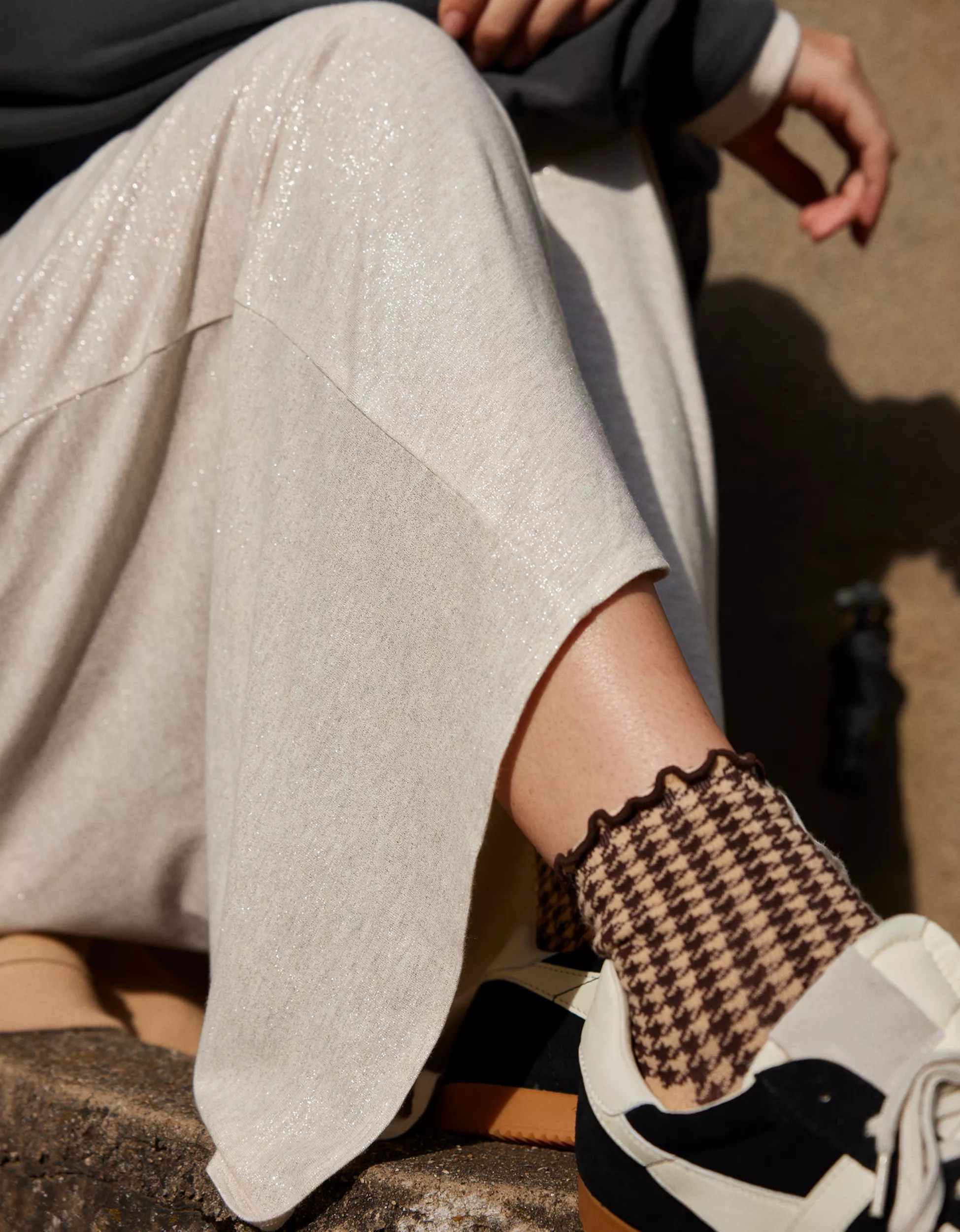 Aerie Scallop Tipping Bobby Socks | Aerie