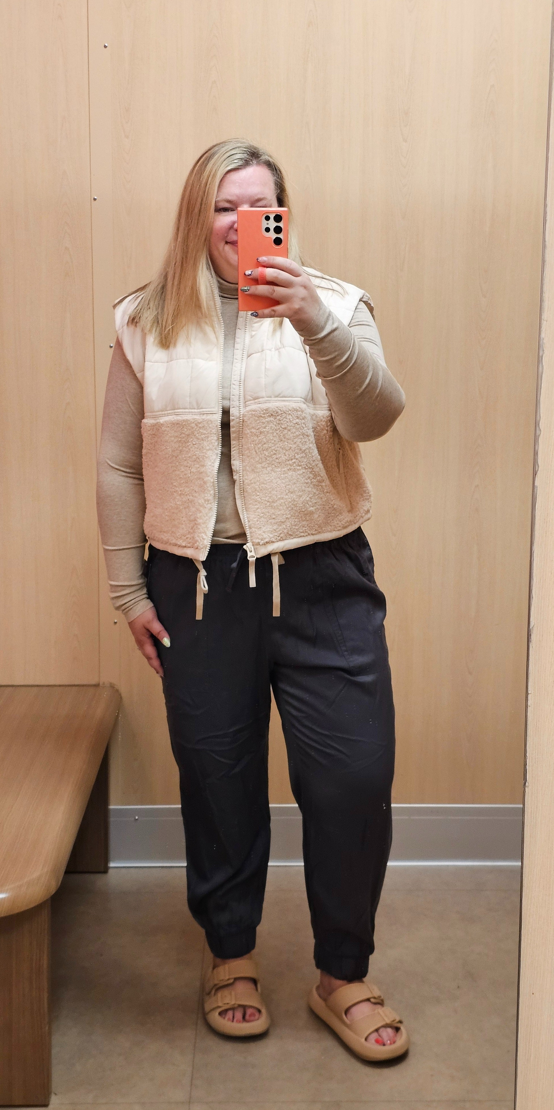 Sherpa vest xxlLayering turtleneck xxlJoggers Xxl

#LTKMidsize #LTKOver40 #LTKFindsUnder50