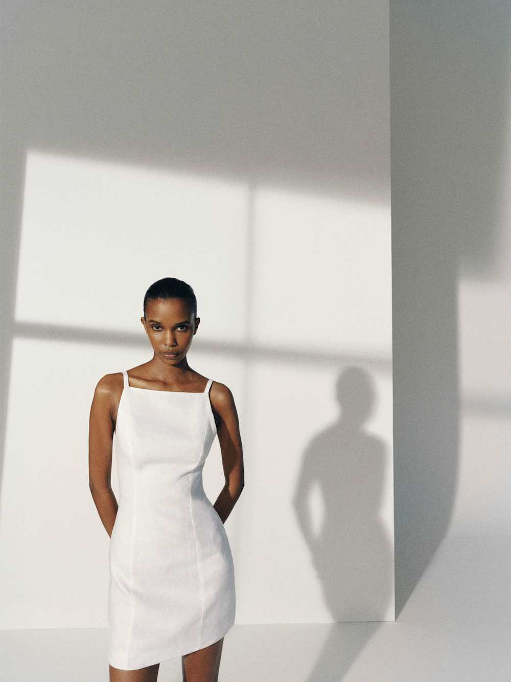 Mora Linen Dress | Reformation (Global)