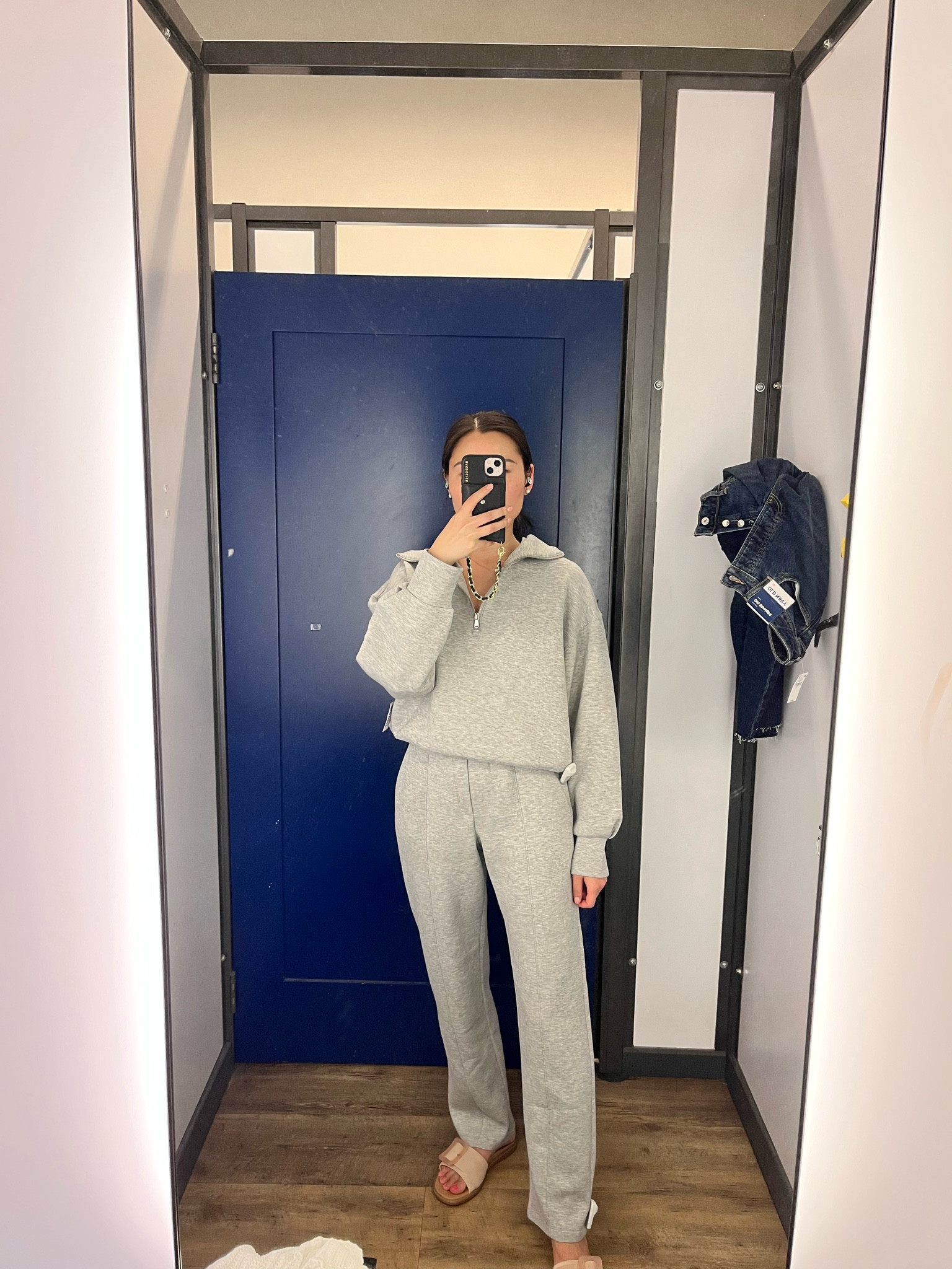 Perfect Lululemon & Spanx dupe. Old Navy’s bounce fleece fabric is super soft and scrumptious, and they just came out with additional colors and pant styles! I’m wearing M on top (they didn’t have S in-stores), and XS on the bottom.

#LTKStyleTip #LTKTravel #LTKFindsUnder50