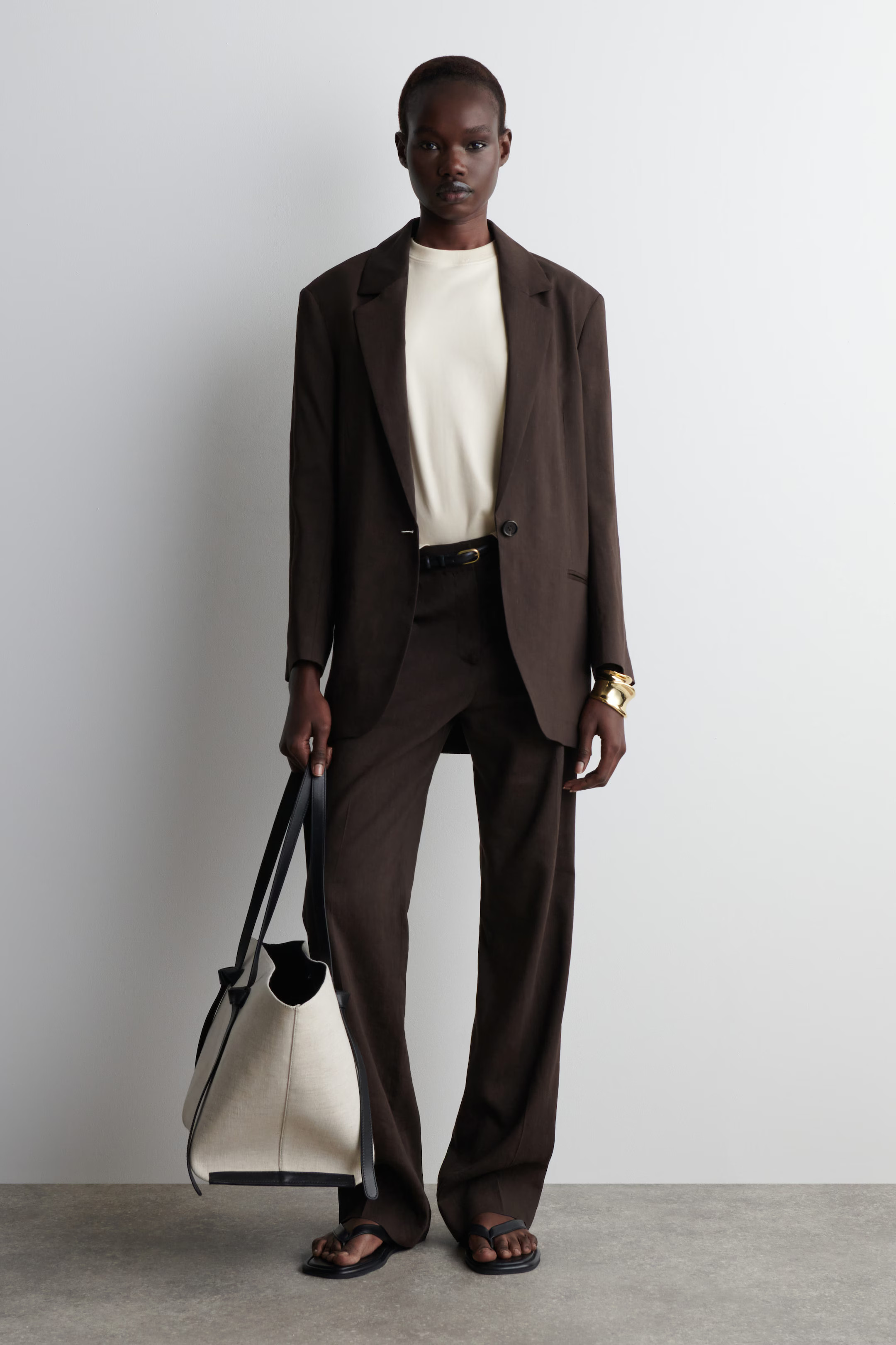 CLEAN CUT REGULAR T-SHIRT - LIGHT BEIGE | COS AU | COS (AU)