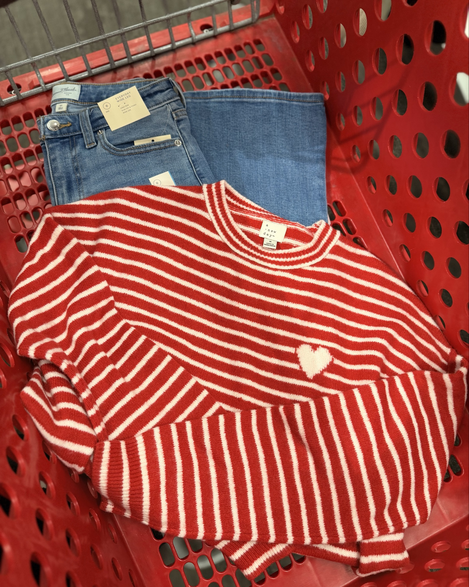 An OOTD I’ll be wearing on repeat 💌 A cute Valentine sweater paired with wide leg jeans for the perfect mix of comfy and stylish.

#LTKootd